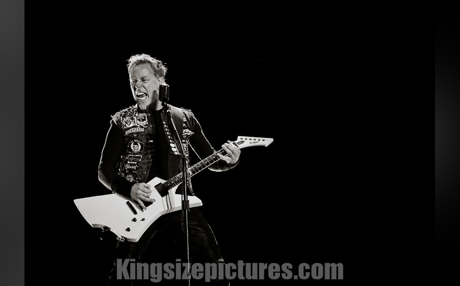 metallica40.jpg