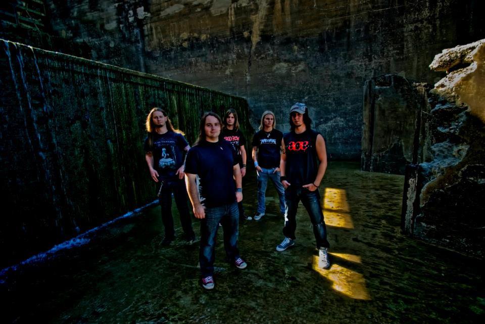 Edgedown - STATUES FALLS - 25.04.2014