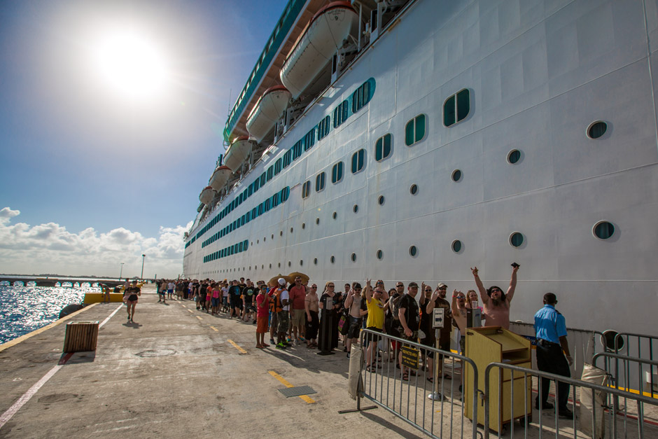 70.000 Tons Of Metal Kreuzfahrt 2014