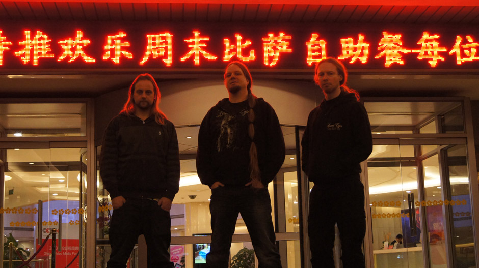 Leaves’ Eyes + Atrocity in Peking