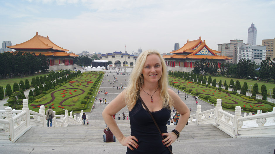 Leaves’ Eyes + Atrocity in Taipei