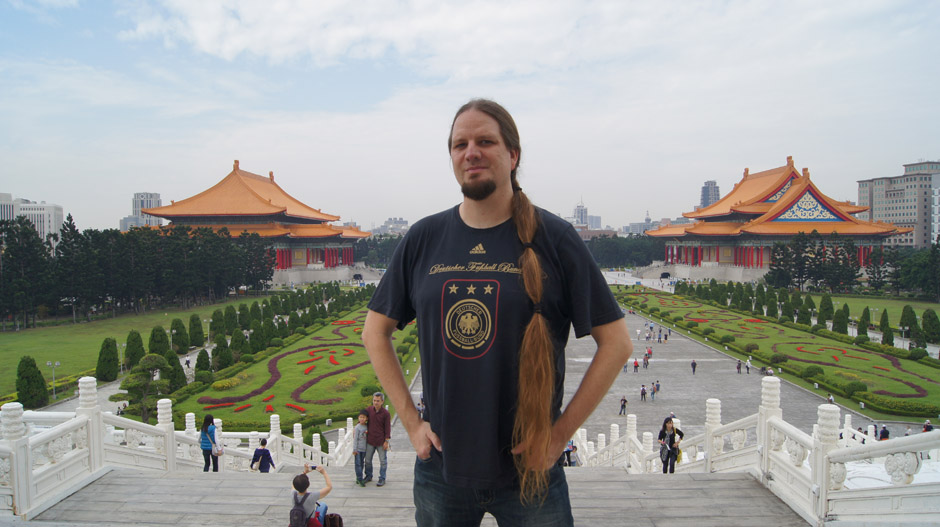 Leaves’ Eyes + Atrocity in Taipei