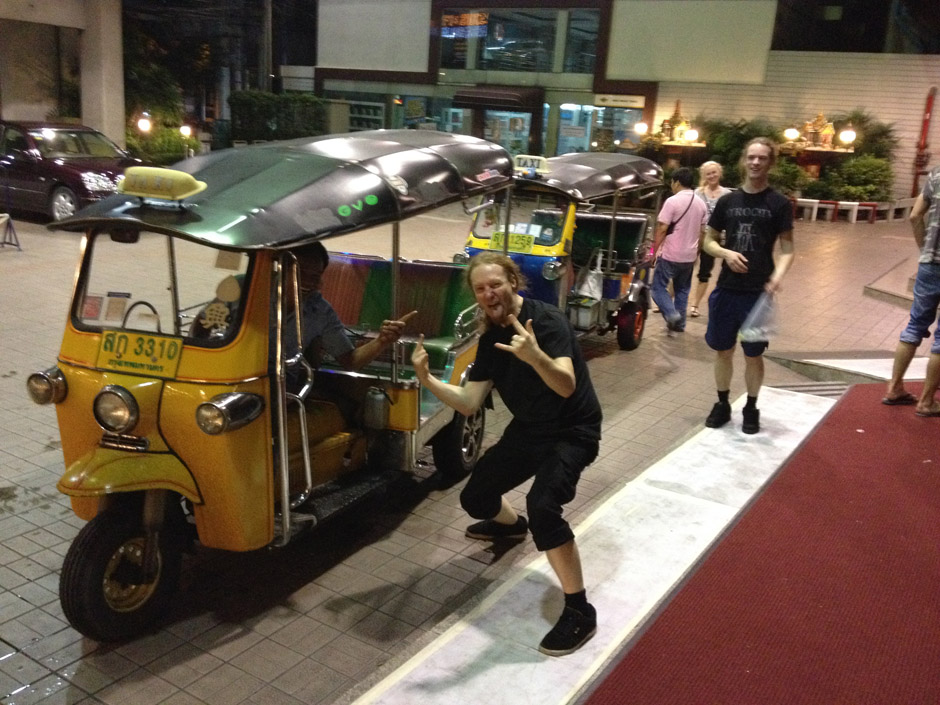 Leaves’ Eyes + Atrocity in Bangok