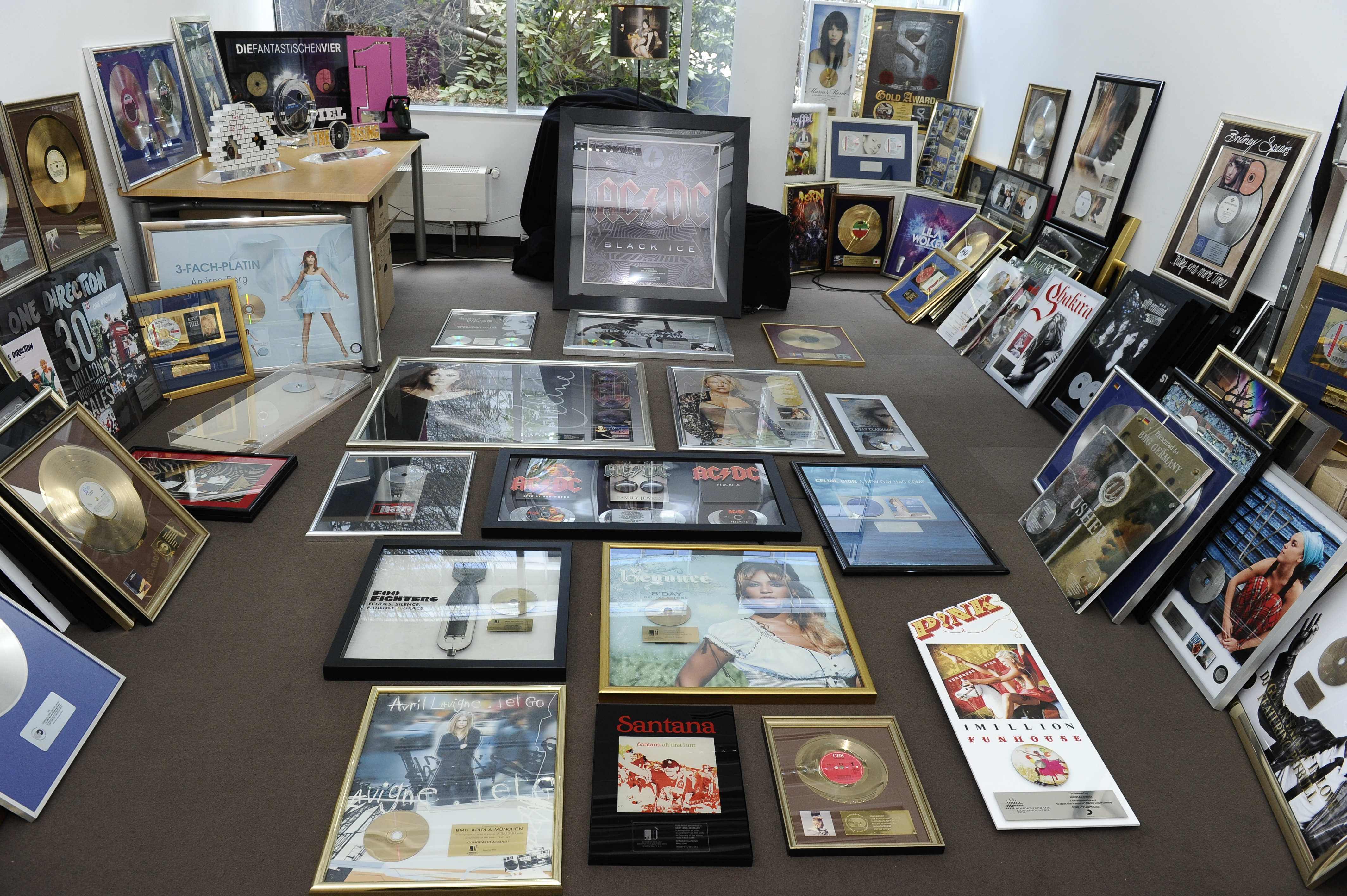 Sony Music Awards  / 
Sony Music Awards - Versteigerung / 
München / Donnerstag, 20. Februar 2014 / 
Foto: BMC-Picture/Do...