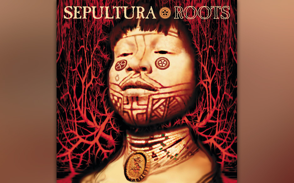 56. Sepultura: 'Roots' (1996)
Die brasilianische Band besinnt sich auf ihre Herkunft, arbeitet mit einheimischen Percussionis