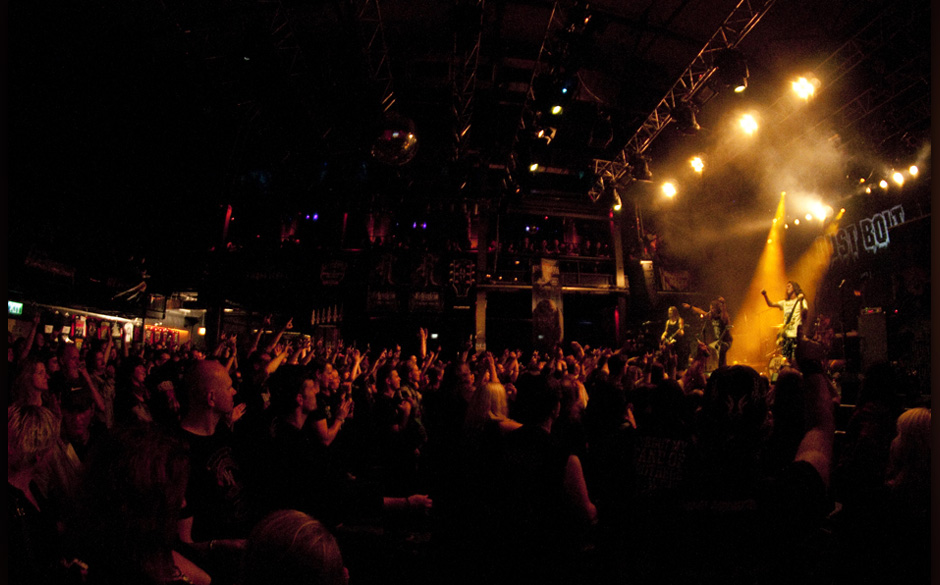 Dust Bolt wurde 2006 als Schülerband gegründet. 2013 rockten die vier Jungs schon das Kesselhaus.