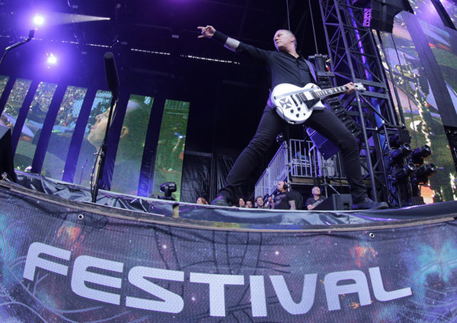 James Hetfield, S‰nger der Band Metallica steht am 04.06.2014 in Hamburg auf der B¸hne der Imtech-Arena. Die US-Band Me...