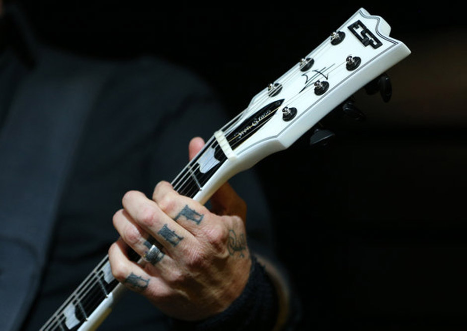 James Hetfield, S‰nger der Band Metallica steht am 04.06.2014 in Hamburg auf der B¸hne der Imtech-Arena. Die US-Band Me...