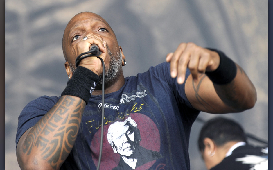 APA18830722_13062014 - NICKELSDORF - ÷STERREICH: S‰nger Derrick Leon Green von der Metalband 'Sepultura' auf der 'Red S...