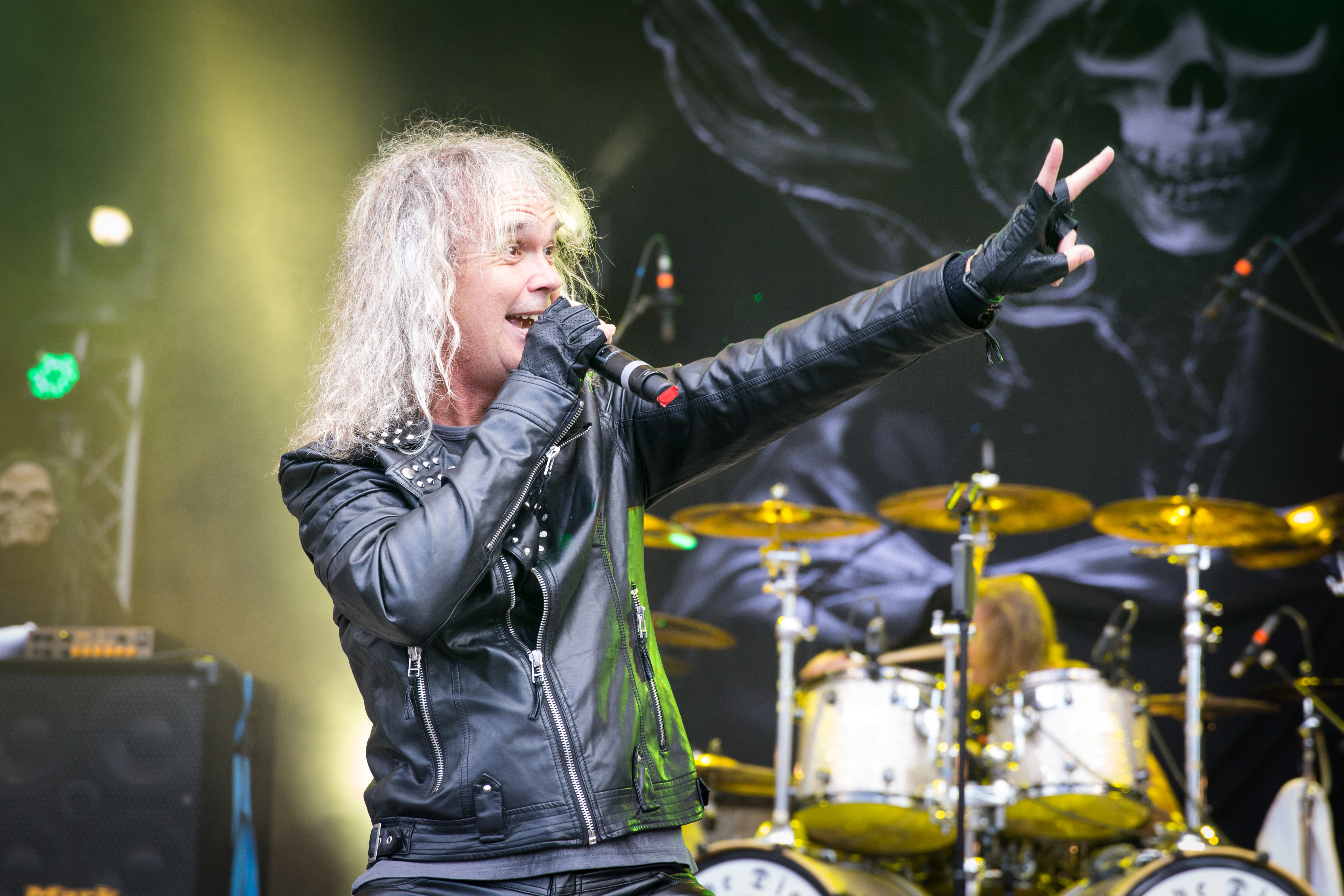 Grave Desecrator: Jetzt wird’s humorig-krank. Grave Digger singen vom Grabschänder, lassen die Nummer im Accept-Groove ...