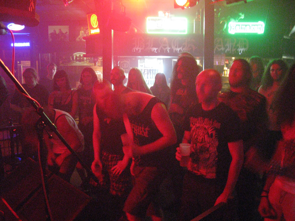 Hellbringer live, Blackland Berlin