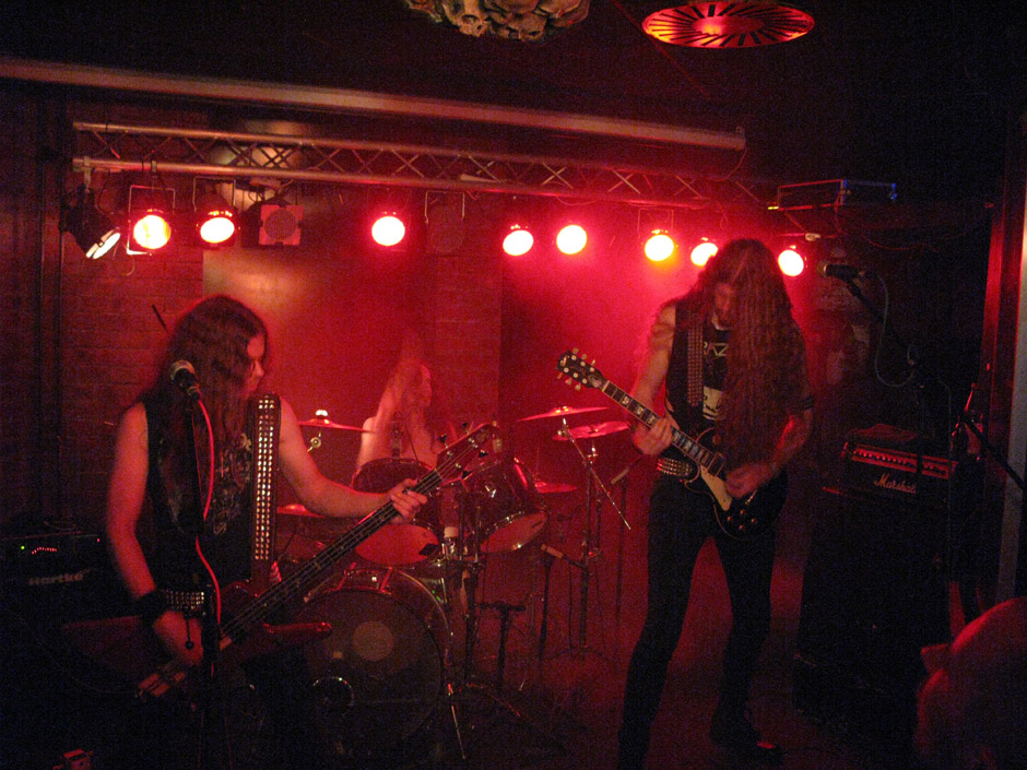 Hellbringer live, Blackland Berlin