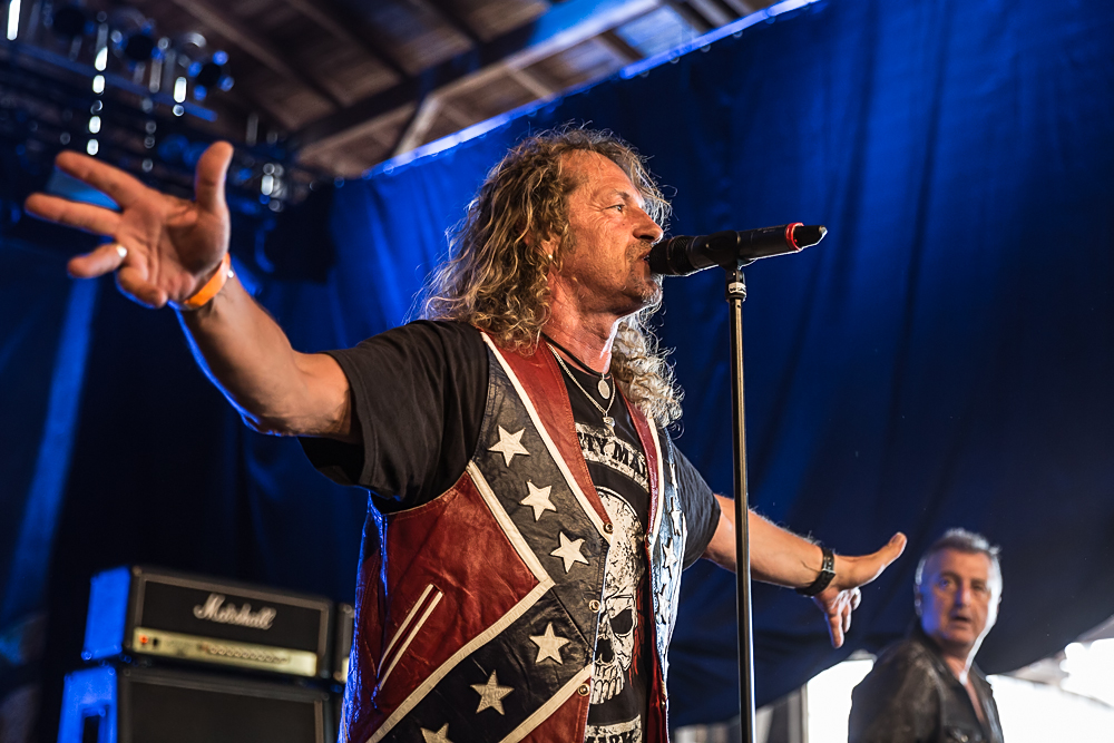 Bonfire - Pyras Classic Rock 2014 - 9-8-2014_0011.jpg