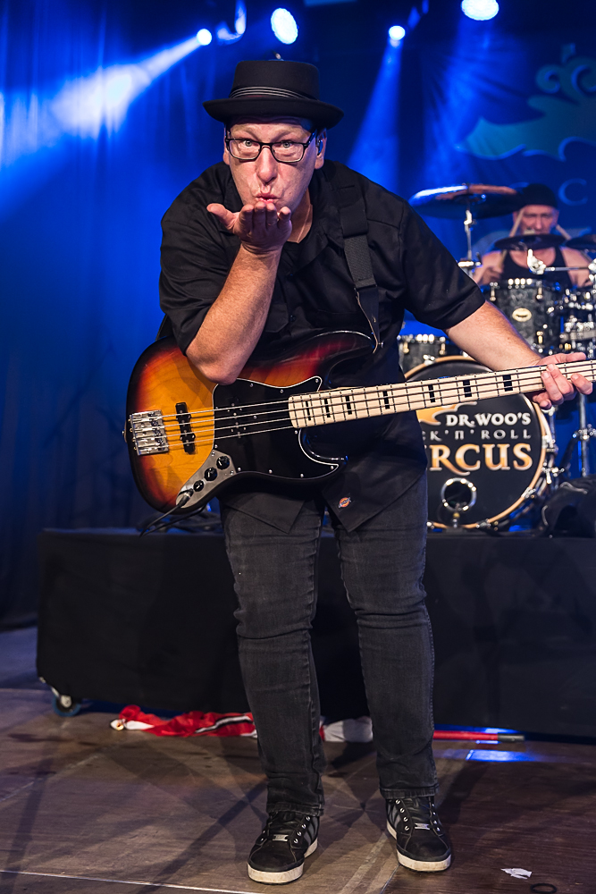 Dr Woo's Rock'n'Roll Circus - Pyras Classic Rock 2014 - 9-8-2014_0017.jpg