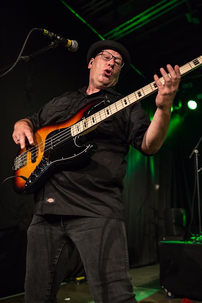 Dr Woo's Rock'n'Roll Circus - Pyras Classic Rock 2014 - 9-8-2014_0023.jpg