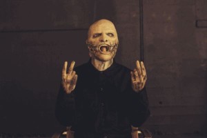 Slipknot zeigen ihre neuen Masken zum Album .5: THE GRAY CHAPTER
>>> Corey Taylor