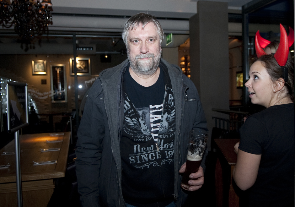 AC/DC-Releaseparty zu ROCK OR BUST, 27.11., Hamburg: Hardrock Cafe