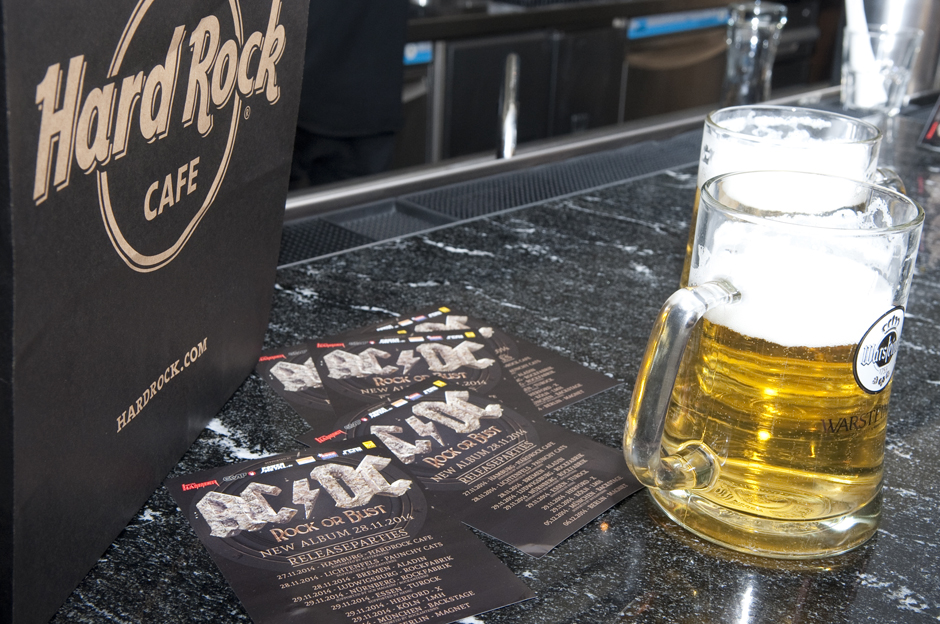AC/DC-Releaseparty zu ROCK OR BUST, 27.11., Hamburg: Hardrock Cafe