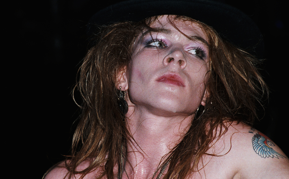 RESEDA, CA - OCTOBER 18:  Singer Slash of the rock group 'Guns n' Roses' performs onstage at The Country Club on October 1...