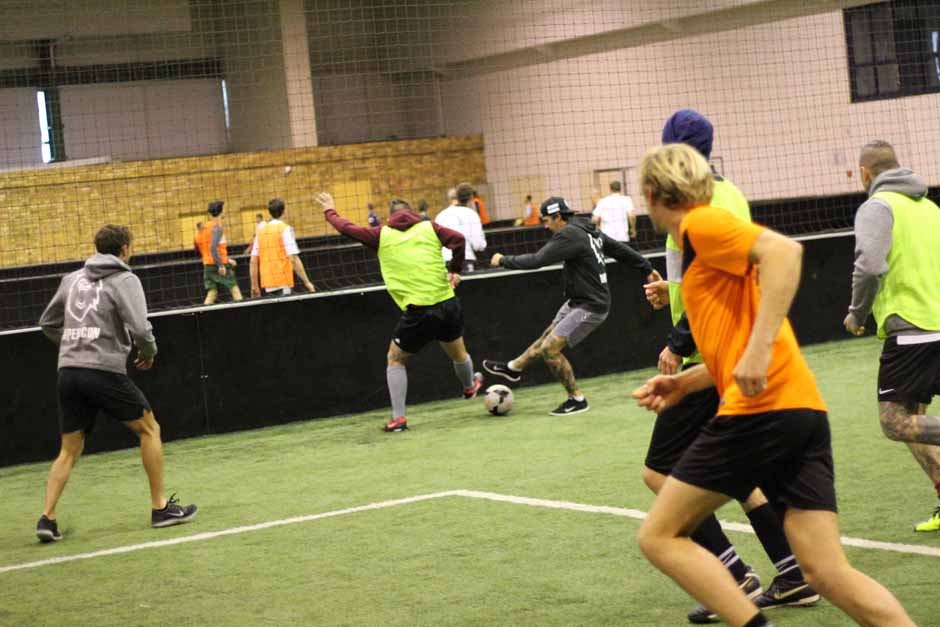 Backstage bei Heaven Shall Burn + Parkway Drive + Northlane + Carnifex, Tour 2014