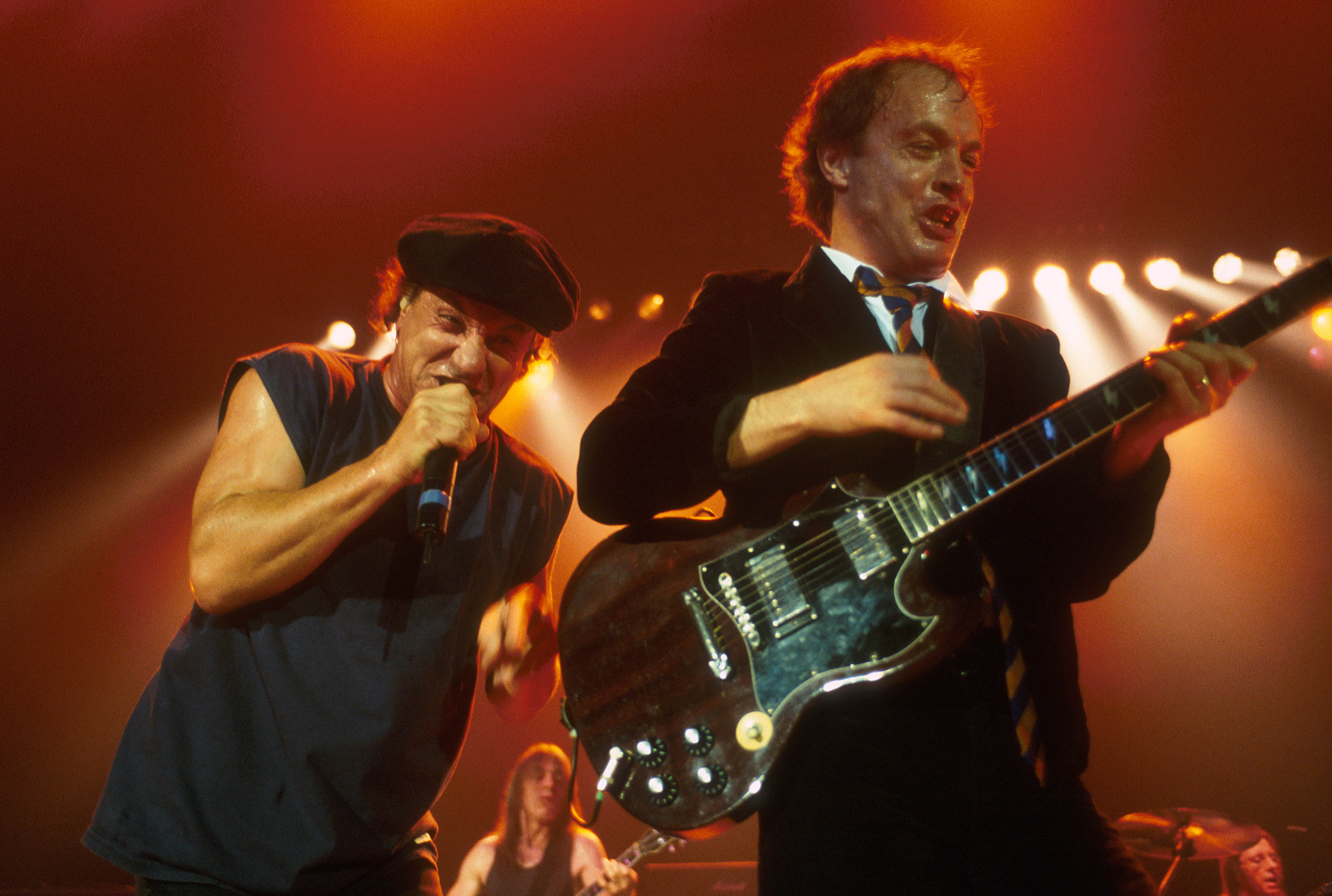 GERMANY - JUNE 17:  MUNICH CIRCUS KRONE CLUB  Photo of AC/DC and Brian JOHNSON and Angus YOUNG and AC DC, L-R: Brian Johnson,