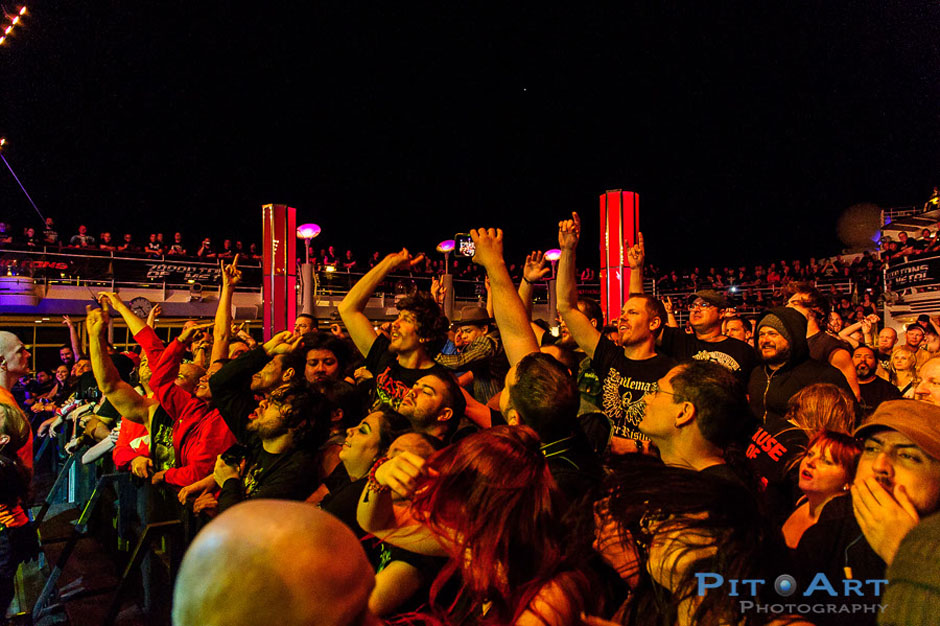 70.000 Tons Of Metal Kreuzfahrt 2015