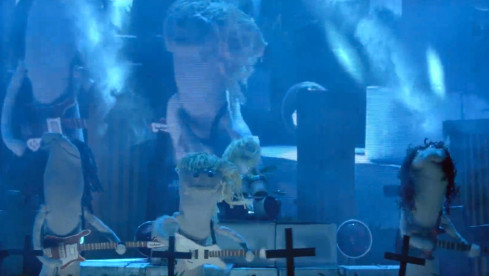 SockPuppetParody-Cover von Metallicas ‘Master Of Puppets’