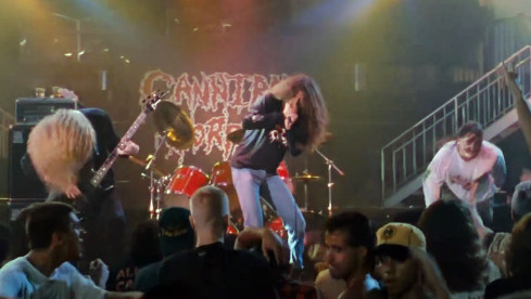Cannibal Corpse-Cameo in "Ace Ventura"