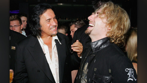 Chad Kroeger (Nickelback) & Gene Simmons (Kiss)