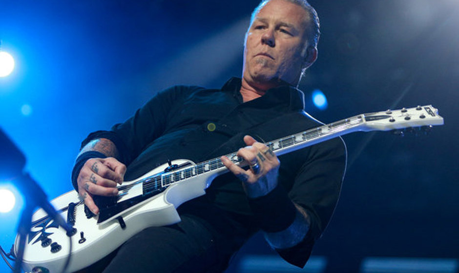 James Hetfield, S‰nger der Band Metallica steht am 04.06.2014 in Hamburg auf der B¸hne der Imtech-Arena. Die US-Band Me...