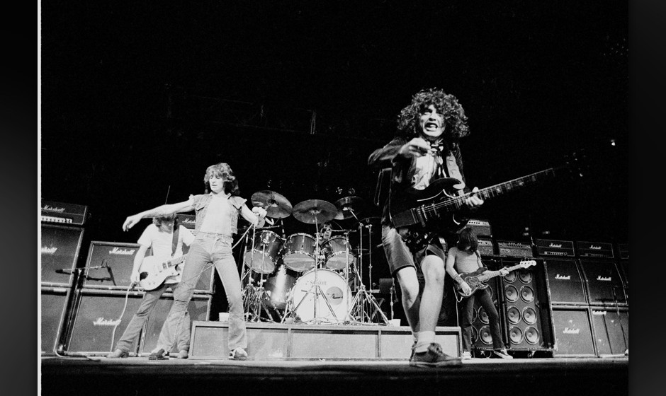 AC/DC with original singer Bon Scott New York 1979
