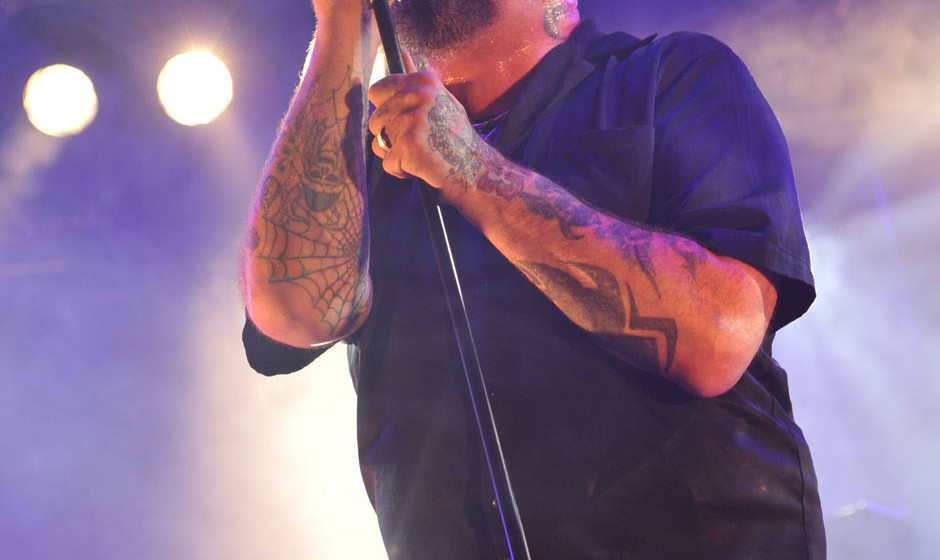 ‘Angel Of Death’
Unter seinem ursprünglich längeren Titel („Das klang wie eine schlechte Filmfortsetzung“, unkt ...