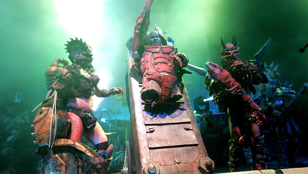 AUSTIN, TX - SEPTEMBER 27:  Vocalist Oderus Urungus (R) performs in concert with GWAR at the Austin Music Hall on September 2