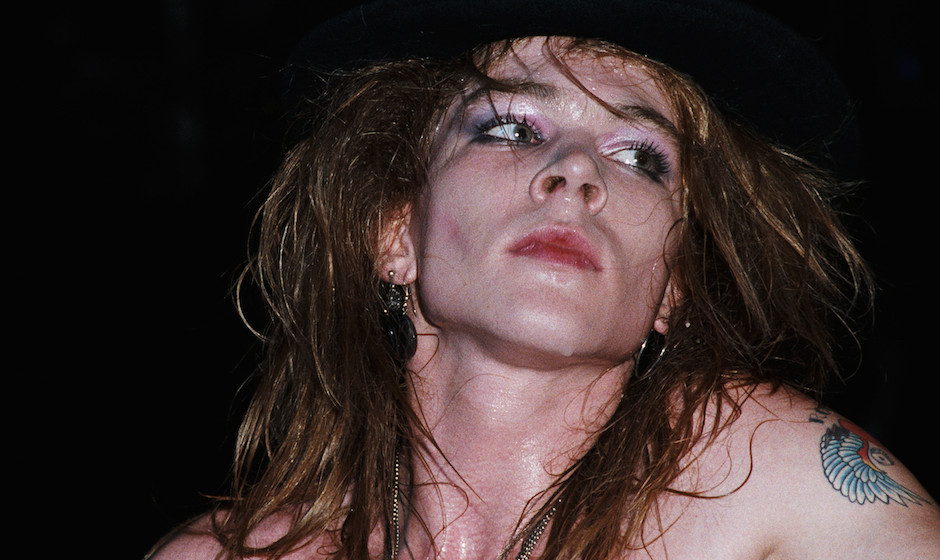 RESEDA, CA - OCTOBER 18:  Singer Slash of the rock group 'Guns n' Roses' performs onstage at The Country Club on October 1...