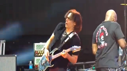 Steve Vai bei Sepultura