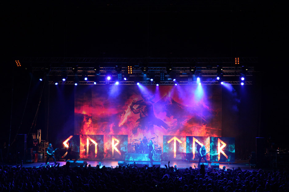 Amon Amarth live, Earshakerday 2012