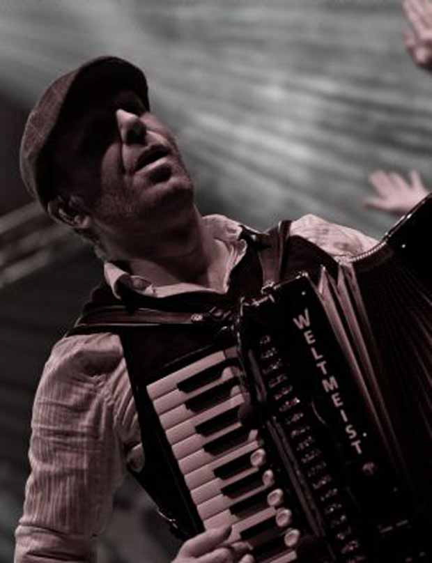 Fiddlers Green live, 26.12.2011 Bremen, Pier 2