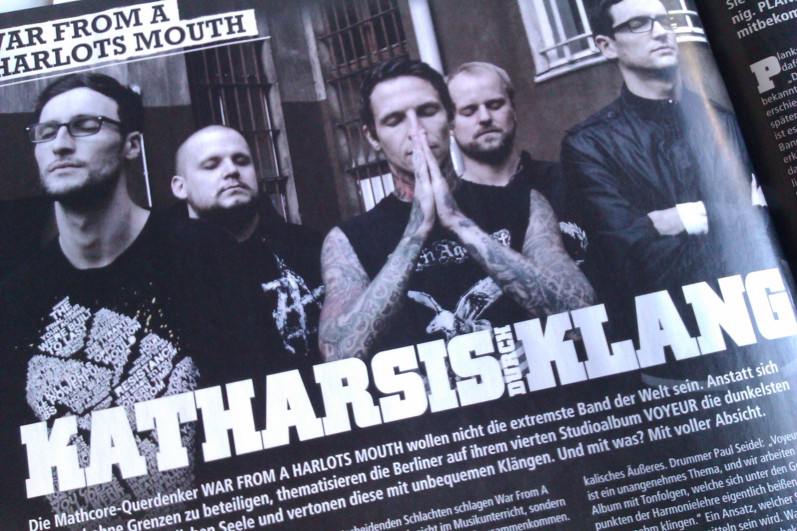 War From A Harlots Mouth in METAL HAMMER-Ausgabe 11/2012