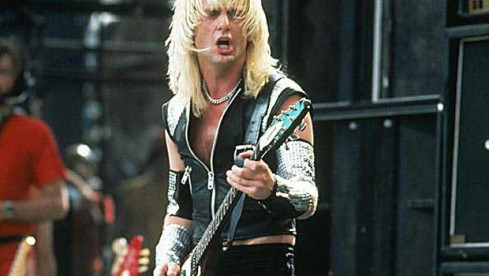 KK Downing von Judas Priest live 1982