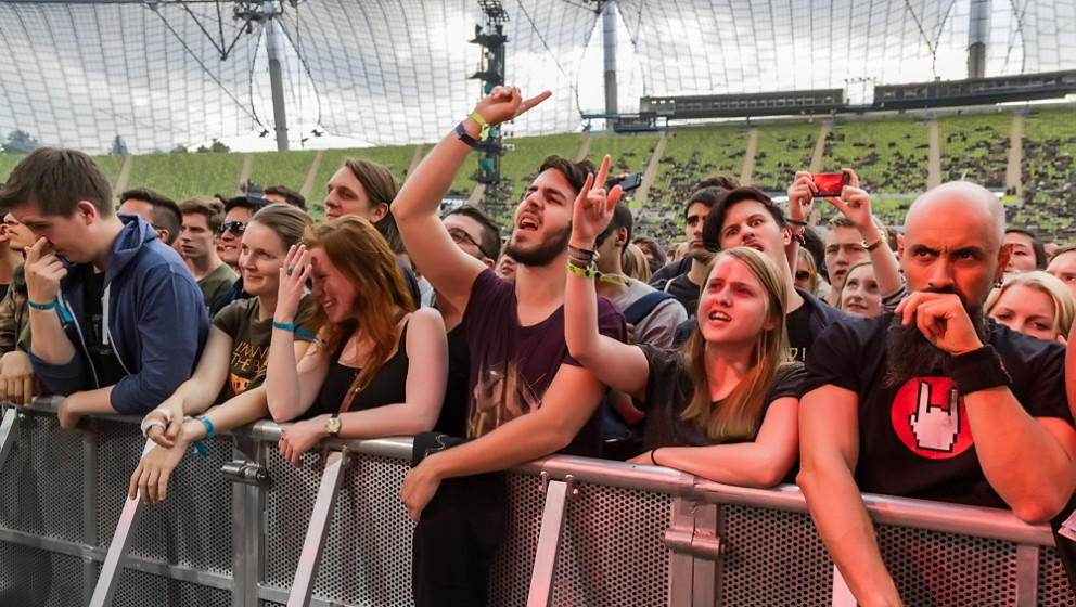 Die Besucher beim Rockavaria