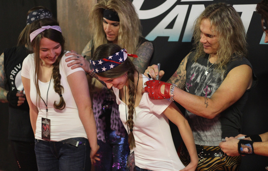 Auf Tour mit Steel Panther 2015