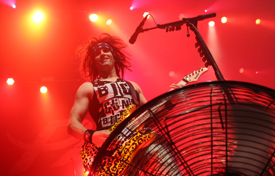 Auf Tour mit Steel Panther 2015