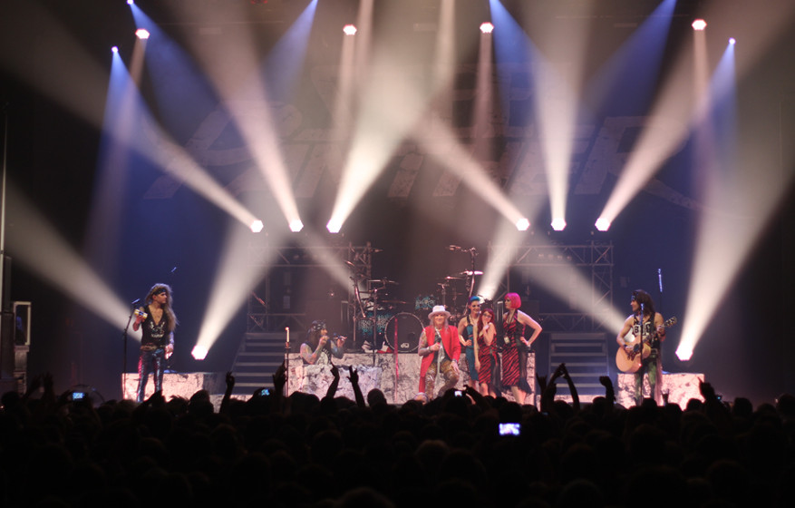 Auf Tour mit Steel Panther 2015