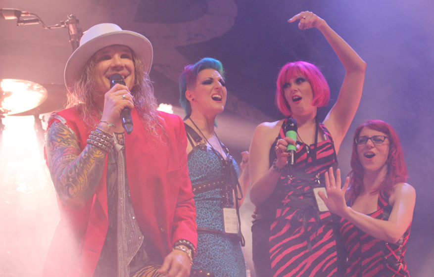 Auf Tour mit Steel Panther 2015