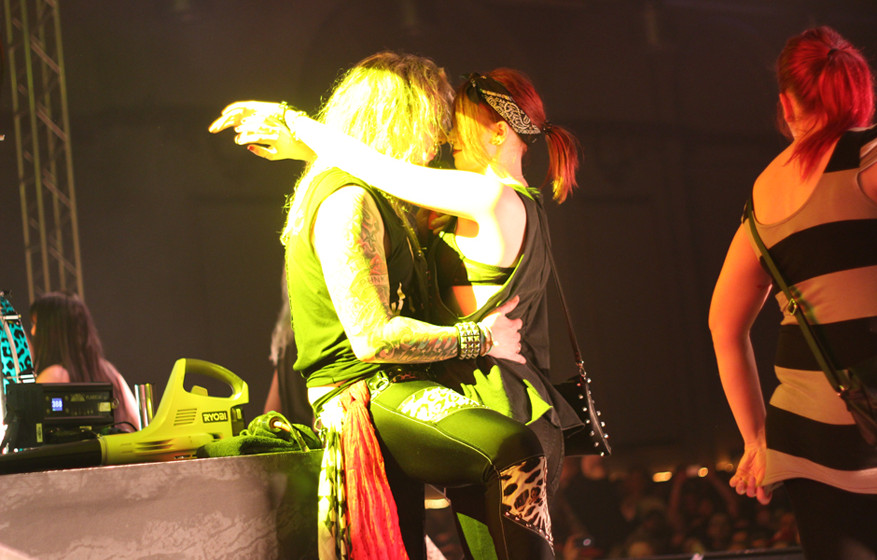 Auf Tour mit Steel Panther 2015