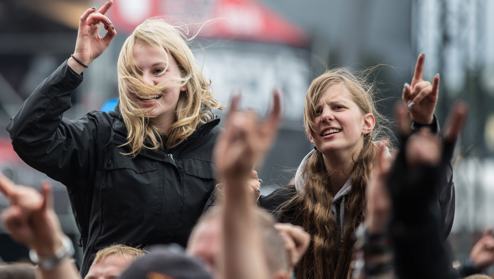 Wacken, Deutschland 30.07. - 01.08.2015:
Wacken Open Air - WAO - 2015

Wacken 2015 trotz Schlamm und heftigem Regen halten...