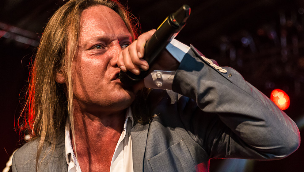 D-A-D (hier mit Frontmann Jesper Binzer) sind beim METAL HAMMER PARADISE 2025 mit von der Partie