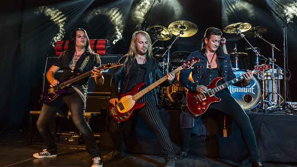 Kissin Dynamite - Classic Rock Night - 8-8-2015_0010