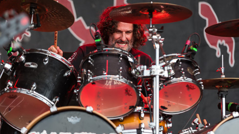 Paul Mazurkiewicz mit Cannibal Corpse beim Sommer Breeze 2015