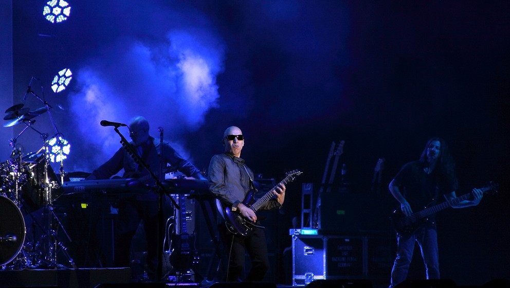 Joe Satriani, 30.10.15, RuhrCongress Bochum, 01